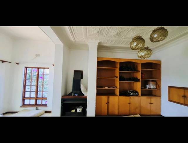 7 BEDROOM HOUSE FOR SALE IN KENSINGTON